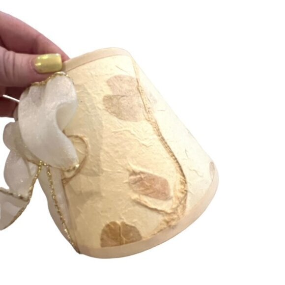 Vintage Mini Clip On Table Lamp Shades (2) Bow 4"‎ Tall Beige Coordinated Floral - Picture 4 of 12